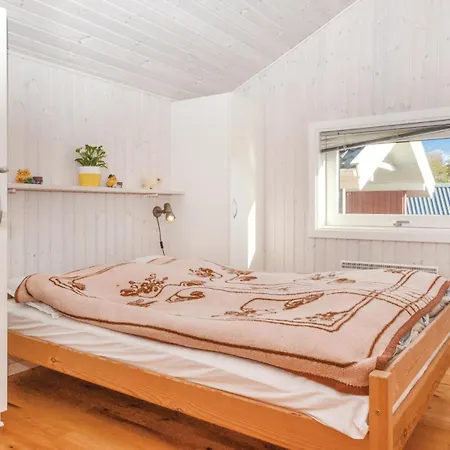Three-bedroom In * Hejls
